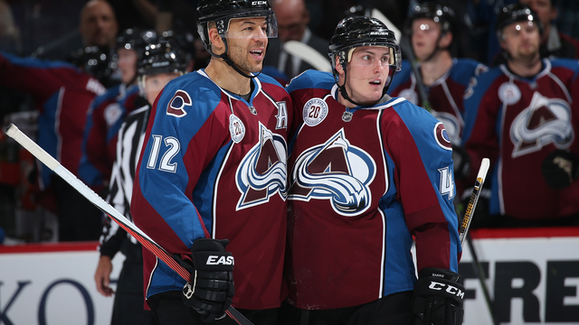 VIDEO: Avalanche's Iginla gets goal called back, scores on next shift