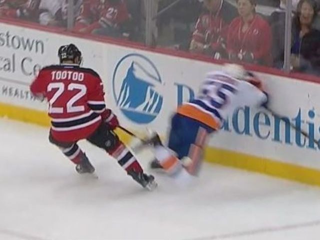 Devils' Tootoo ejected for hitting Islanders' Boychuk from behind