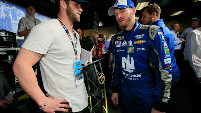 Harper among stars in attendance for Daytona 500