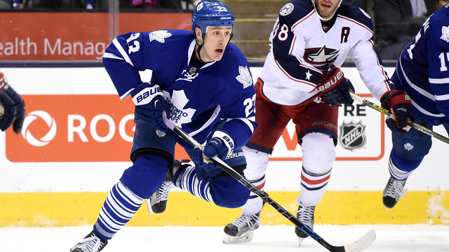 Maple Leafs trade Shawn Matthias to Avalanche for Colin Smith, draft pick