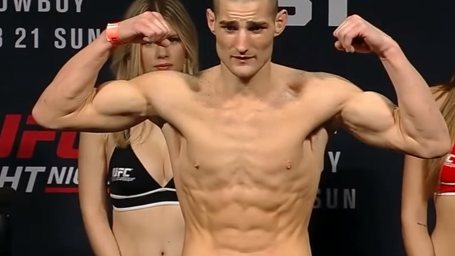 Strickland, Bamgbose deliver brutal KOs on UFC Pittsburgh prelims
