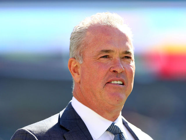 Cowboys VP Jones offers to host preseason game vs. Texans due to hurricane