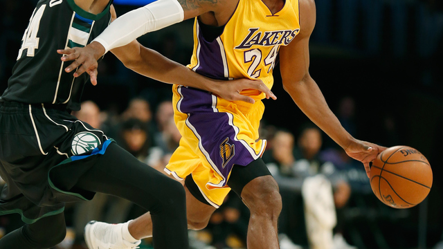 VIDEO: Giannis shocked Kobe knows he exists