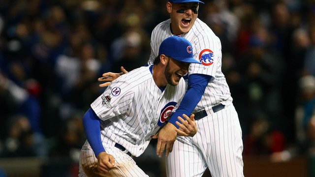 Cubs heavy World Series favorites entering spring training