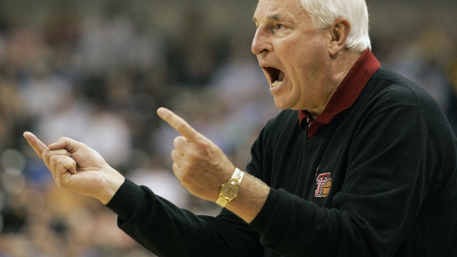 5 amazing coach meltdowns in college basketball