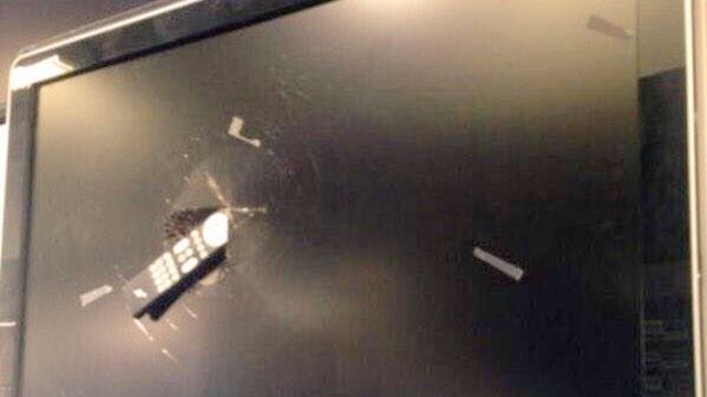 PHOTO: Former Olympian smashes TV after Arsenal concedes penalty vs. Barcelona