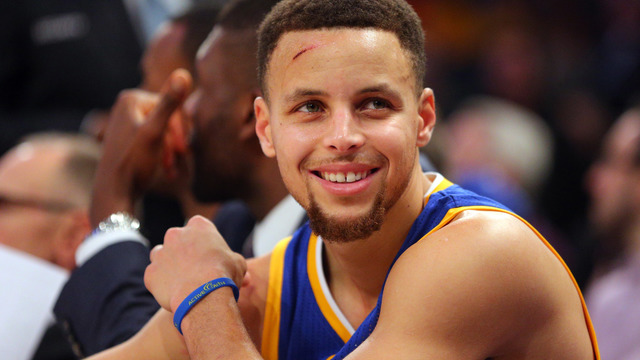 Before game in Miami, Curry meets a cancer-stricken young fan