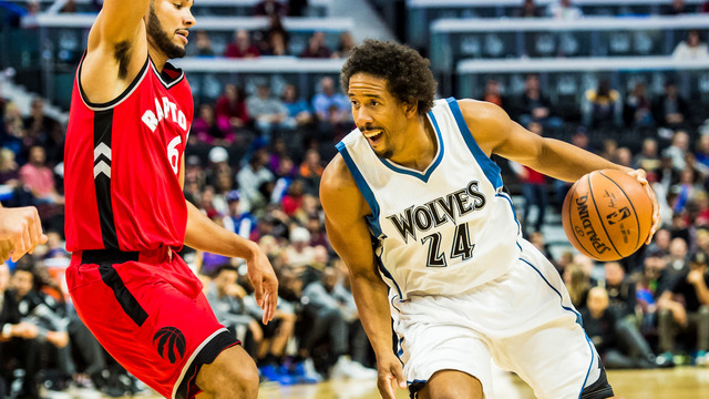 Timberwolves waive Andre Miller
