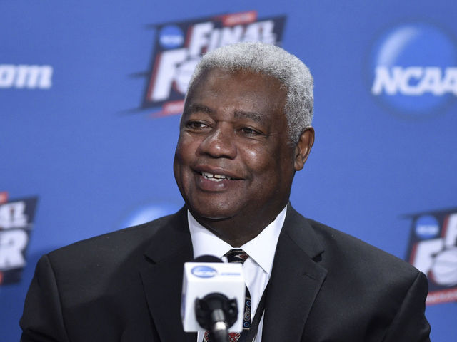 Oscar Robertson: Warriors aren't all that, other coaches just clueless