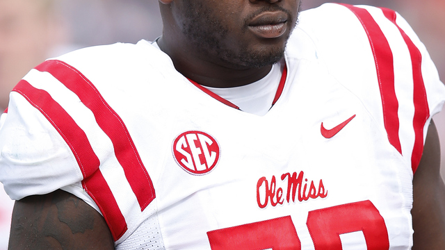Watch: Laremy Tunsil's account tweets video of bong hit minutes before draft