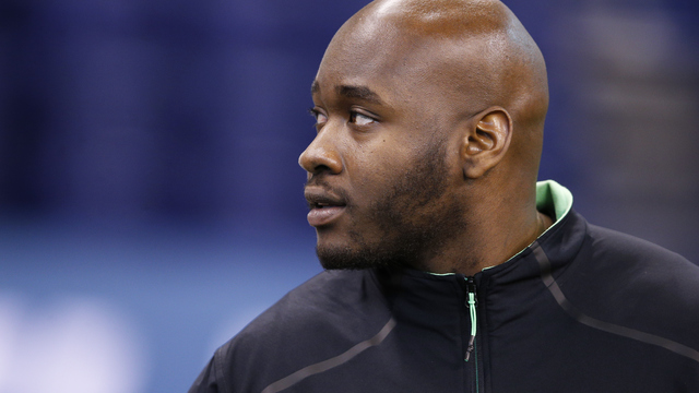 Tunsil's Instagram account posts text conversation asking coaches for money