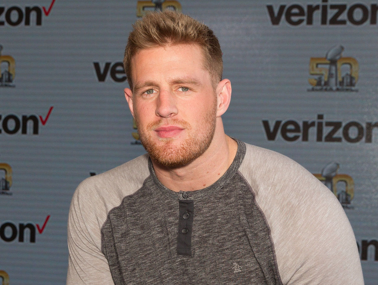 pics Jj Watt Log Cabin j j watt locks himself out of log