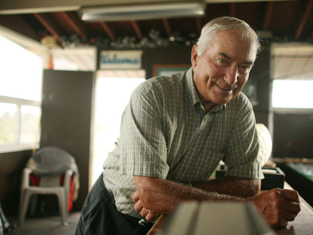 Hall of Famer Andy Bathgate dead at age 83