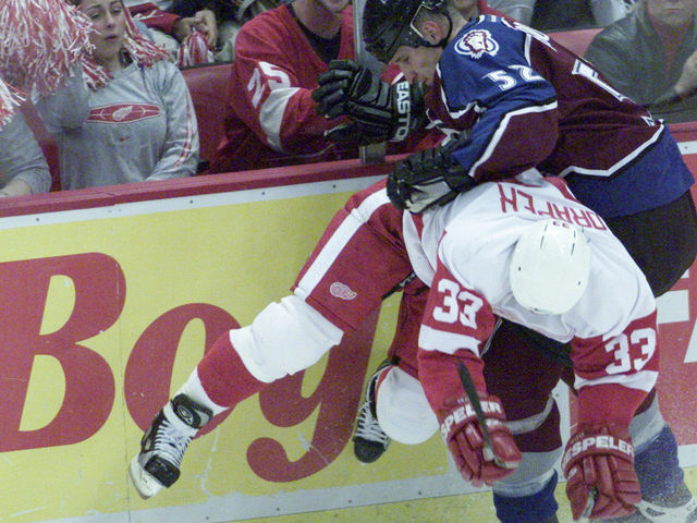 Adam Foote might punch Kris Draper in the face during alumni game