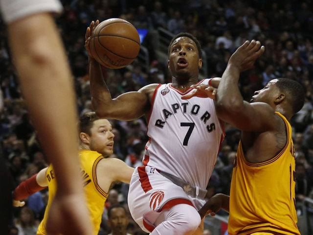 Kyle Lowry drops career-high 43 points as Raptors shock Cavaliers