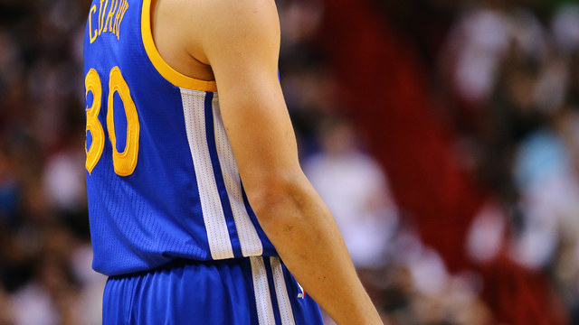Steve Kerr stresses differences between Jordan, Curry