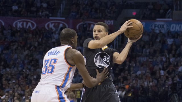 Curry lifts Warriors past Thunder in thrilling OT victory