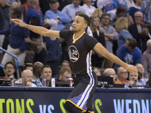 VIDEO: Curry beats Thunder with game-winning 38-footer