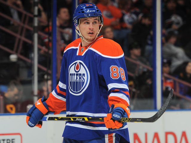 Oilers announce 2-year extension for Davidson