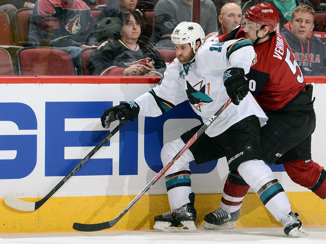 Canadiens claim Brown off waivers
