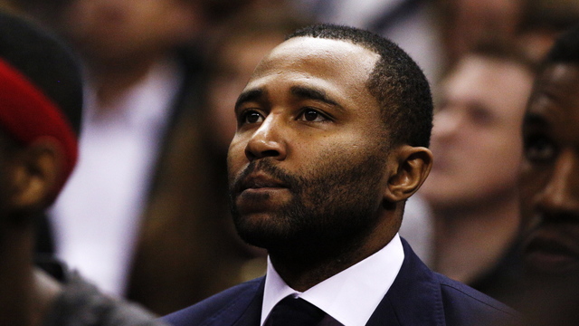 Cavs' Williams to miss at least 2 weeks with knee injury