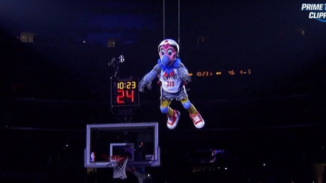 Clippers unveil Chuck the Condor as official mascot