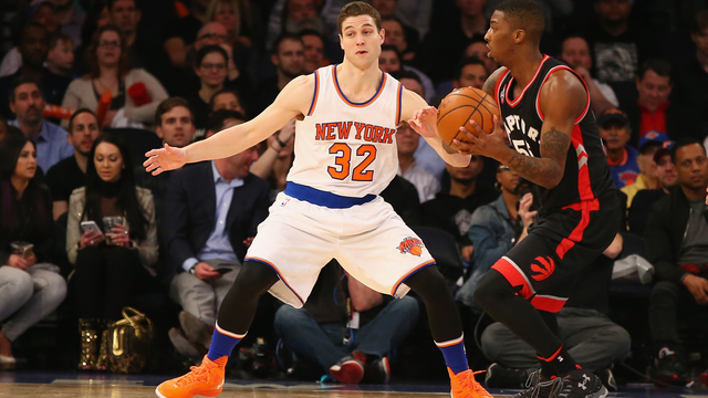 VIDEO: Jimmer Fredette receives loud ovation from MSG crowd