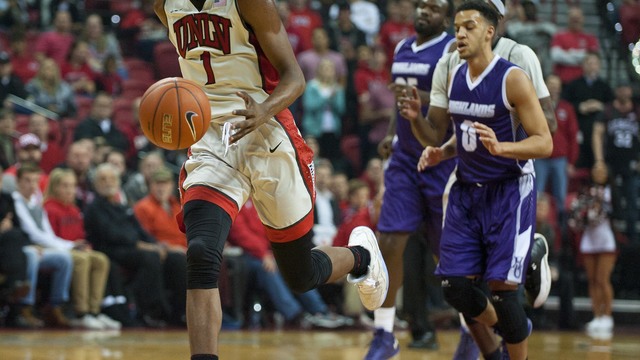UNLV's Derrick Jones Jr. declares for draft, will not hire agent