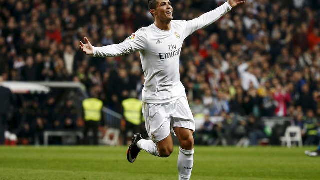 VIDEOS: Ronaldo silences critics with 30-yard screamer, then adds brilliant free-kick