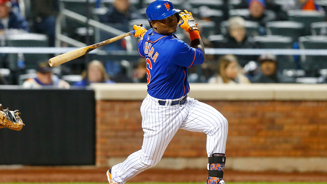 VIDEO: Mets' Herrera hits inside-the-park HR