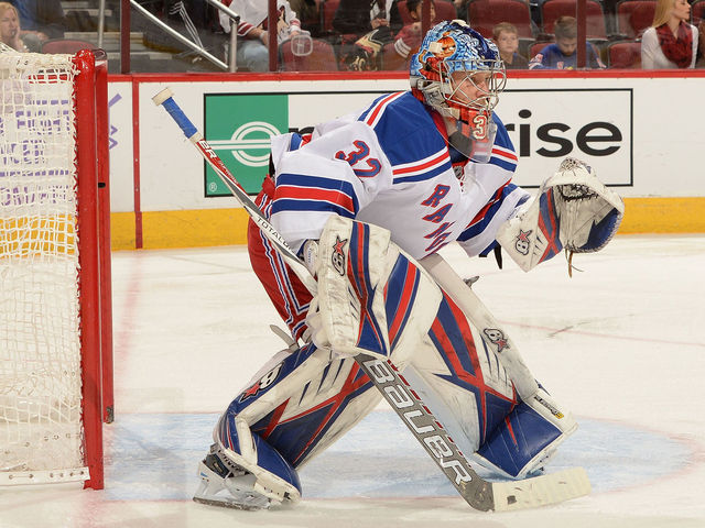 Rangers' Raanta replaces Lundqvist in 3rd period