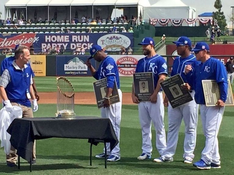 royals-unveil-world-series-trophy-in-pregame-ceremony-thescore
