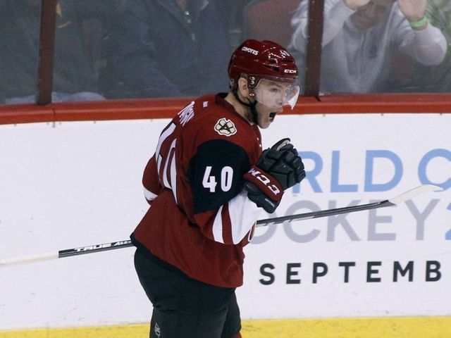 Tanguay into the Coyotes' record books after only 1 game