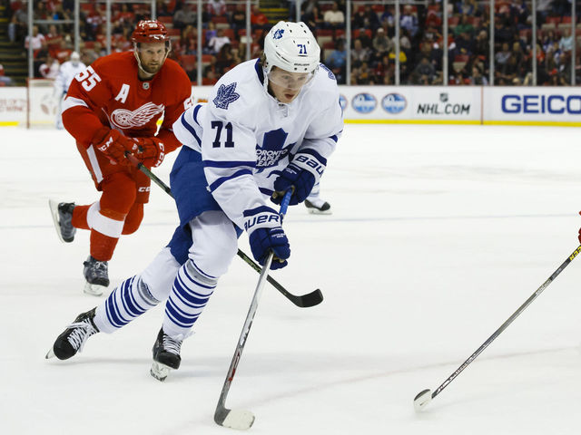 Maple Leafs send Kapanen, Leipsic to AHL as injured players near return