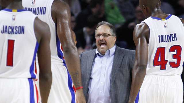 VIDEO: Van Gundy isn't in the mood to high-five Reggie Jackson
