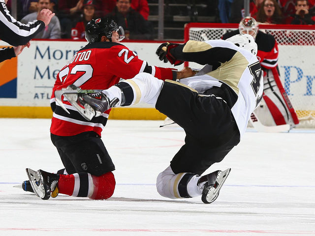 VIDEO: Tootoo beats Sestito to the punch