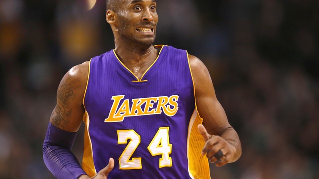 VIDEO: Kobe botches routine layup