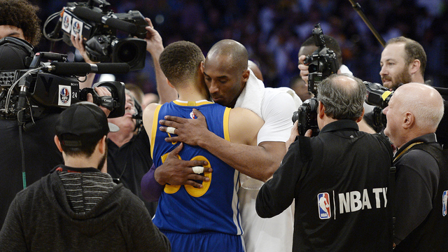 Kobe credits socks for upset win, says shoulder feels 'solid'