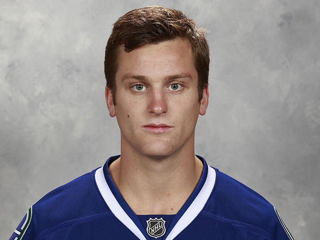 Canucks, Hurricanes make minor trade