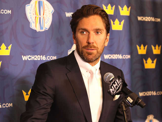 Lundqvist defends net flippage: 'I needed a whistle'