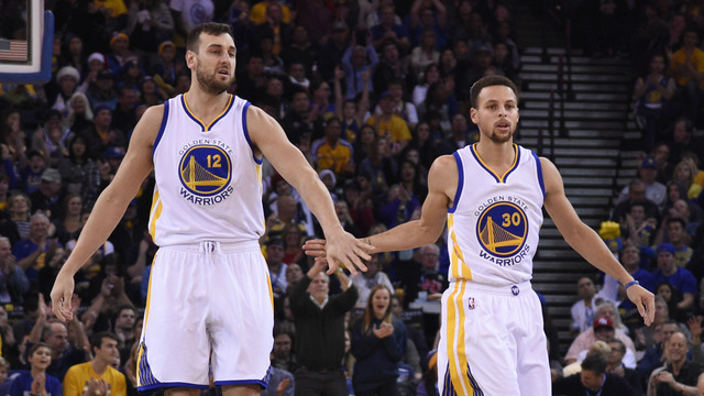 VIDEO: Bogut runs back on D well before Curry releases 3-ball