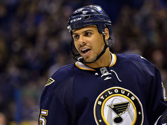 Seeking toughness, Pens trade for Reaves from Blues