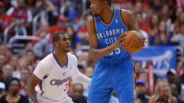 VIDEO: Chris Paul hits Kevin Durant in the groin