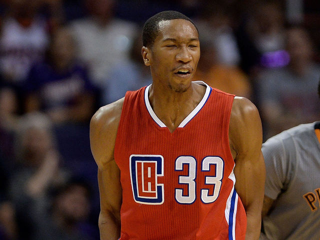 Clippers' Johnson the latest to say OKC hotel is haunted