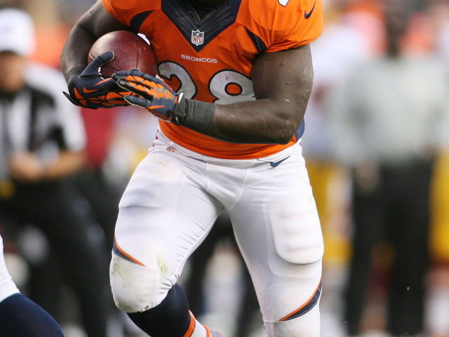 Broncos' Montee Ball injures groin vs. Cardinals, questionable to return
