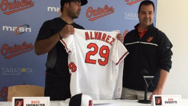 Orioles officially sign Alvarez to 1-year deal