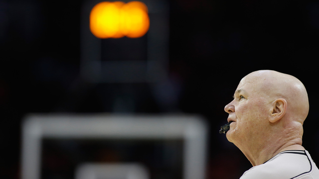 Crawford's career as an NBA referee comes to early end due to knee issue
