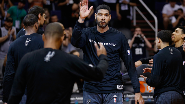 Duncan joins Kareem with 25K points, 15K rebounds, 3K blocks