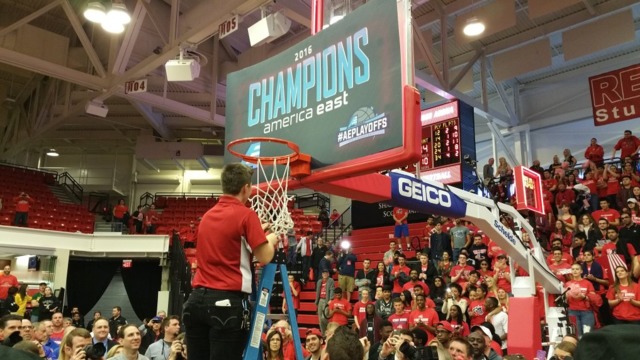 PHOTO: Stony Brook Twitter account loses it after team clinches NCAA tourney berth