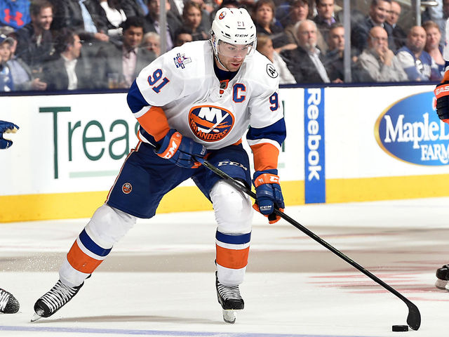 VIDEO: Tavares roofs backhand for 200th NHL goal